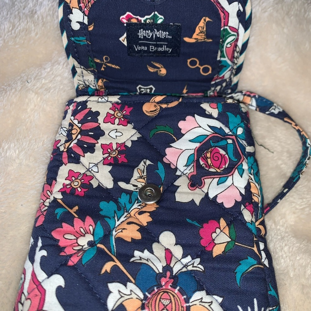 Harry Potter Home to Hogwarts Cellphone Crossbody
